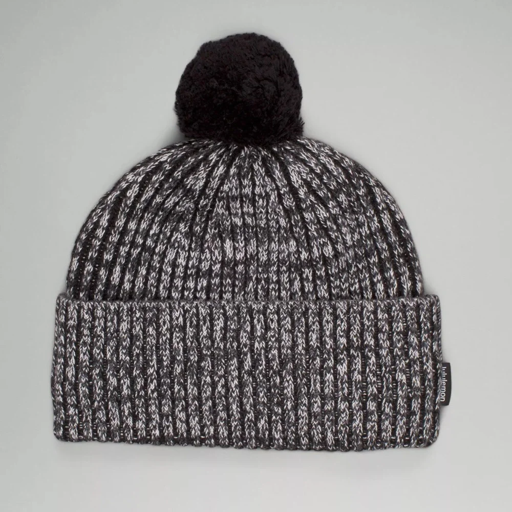 Lululemon Textured Knit Sherpa Lined Beanie Winter Hat Black & White NWT
